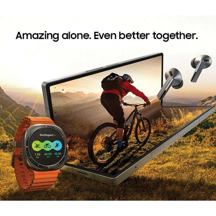 محصول نمونه تستی ساعت هوشمند سامسونگ مدل Galaxy Watch Ultra دارای قابلیت های کنترل موسیقی (Music Player)، قابلیت مکالمه از طریق بلوتوث، قابلیت تغییر طرح ساعت یا تم، صفحه همیشه روشن (Always-on Display)، پشتیبانی از دستیار صوتی بند سیلیکون